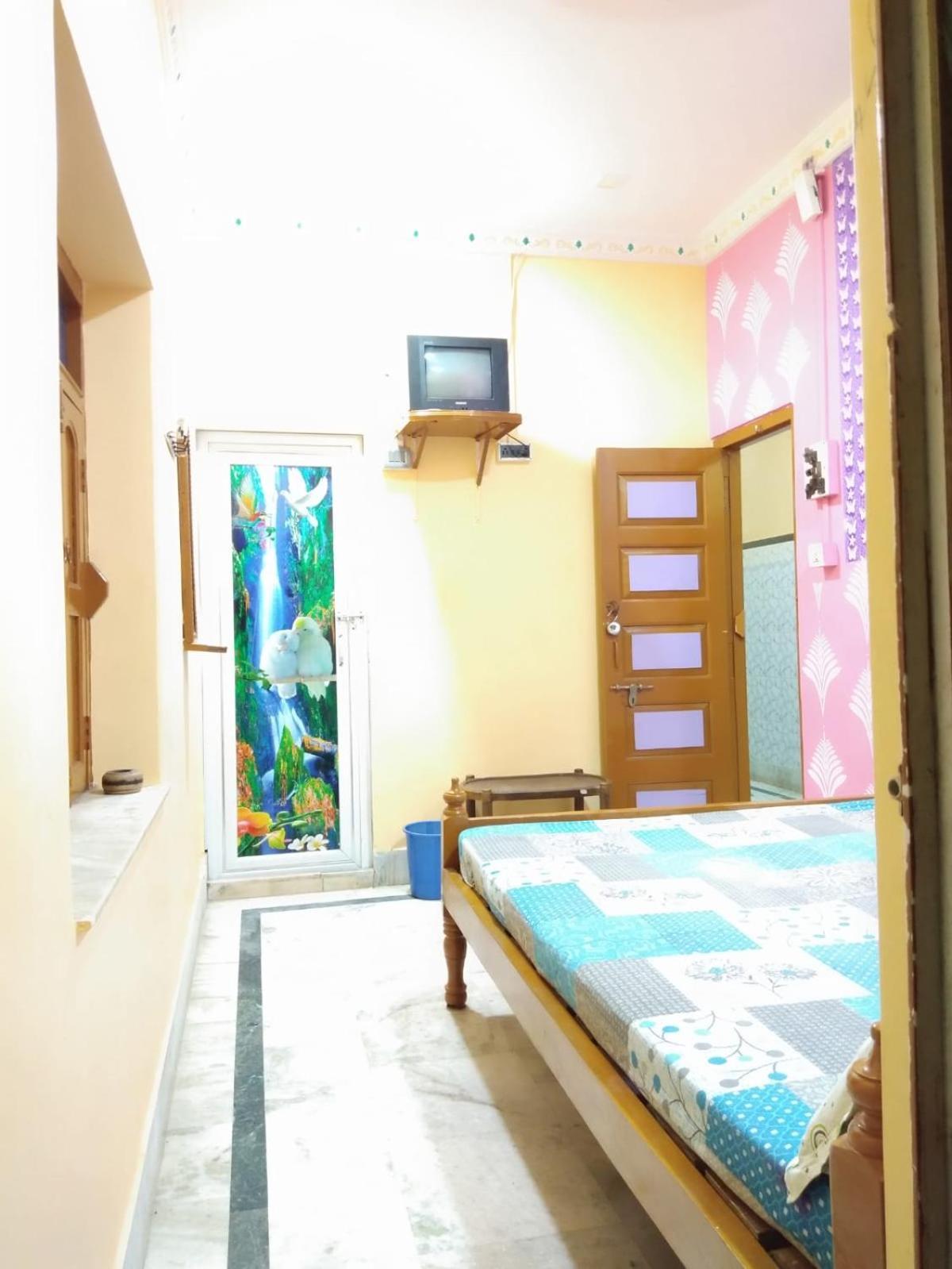 דיגה Anirudha Guest House מראה חיצוני תמונה