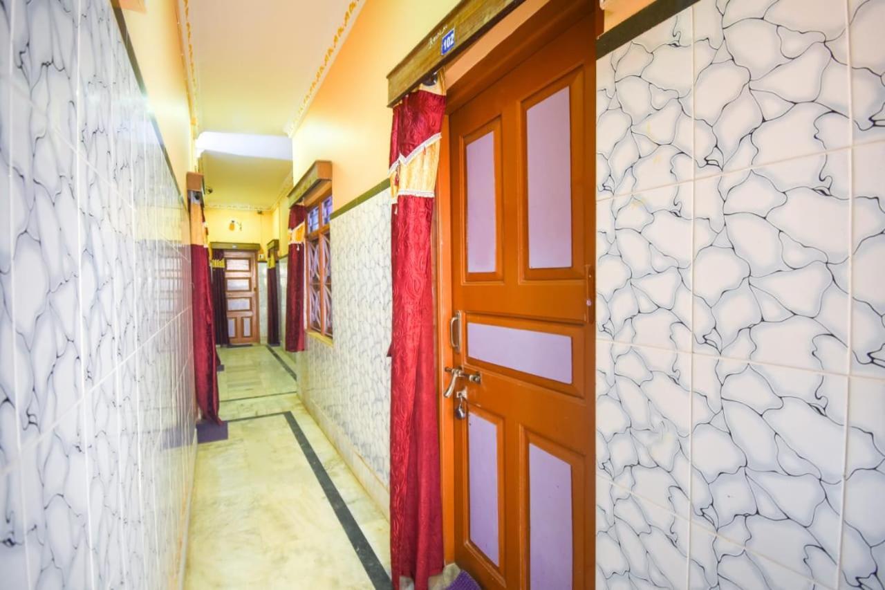 דיגה Anirudha Guest House מראה חיצוני תמונה